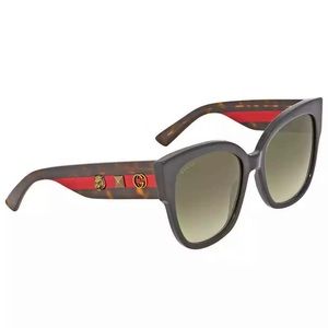 GUCCI sunglasses 🕶